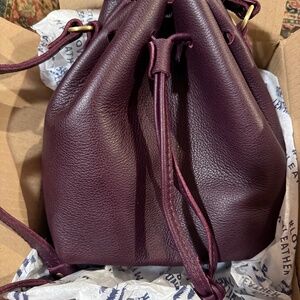 Portland leather Bucket bag